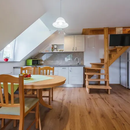 Apartamento Pogacar *