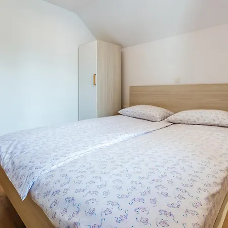 Pogacar Apartment Bled