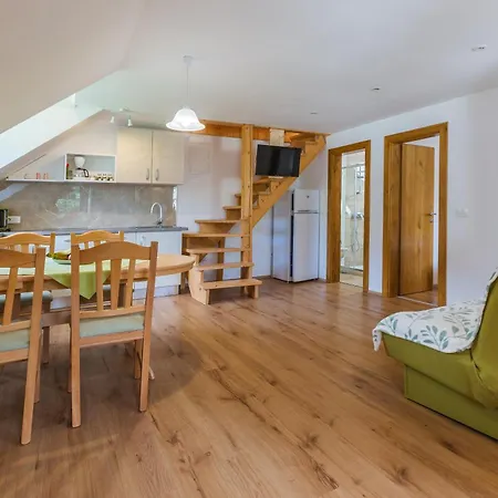 Apartamento Pogacar