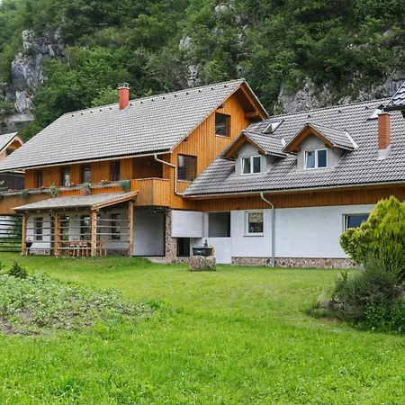 Apartamento Pogacar